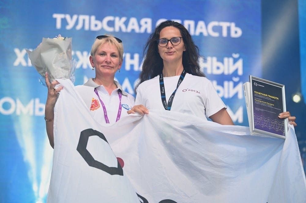 НОВИКОМ отметил наградой молодую изобретательницу из Концерна «Созвездие»