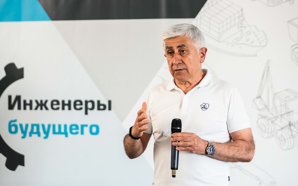 Профессия инженера в цифровую эпоху: ректор МАИ выступил на форуме «Инженеры будущего»