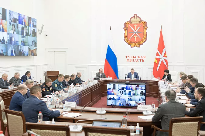 Алексей Дюмин провел заседание оргкомитета Форума «Инженеры будущего»