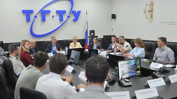 В ТГТУ прошла встреча с участниками Международного форума «Инженеры будущего 2025»